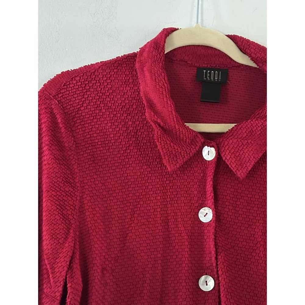 Teddi Red 3D‎ Textured Knit Short Sleeve Crop Top Buttons Stretch Boxy Statement